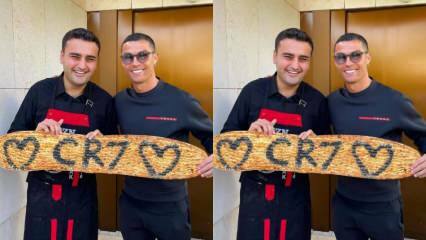  CZN Burak a accueilli le footballeur de renommée mondiale Ronaldo sur son site de Dubaï! Qui est CZN Burak?