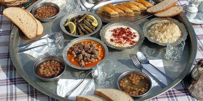 Conseils pour préparer la table iftar et sahur