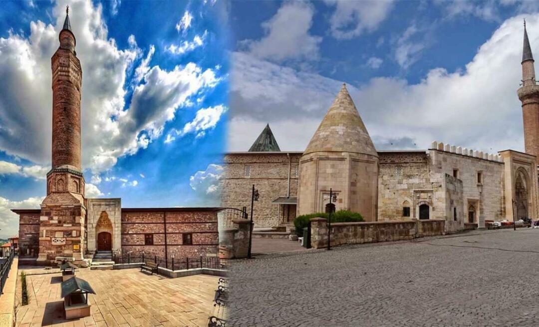 Mosquées du patrimoine mondial de l'UNESCO d'Ankara et de Konya. Mosquée Arslanhane et mosquée Eşrefoğlu