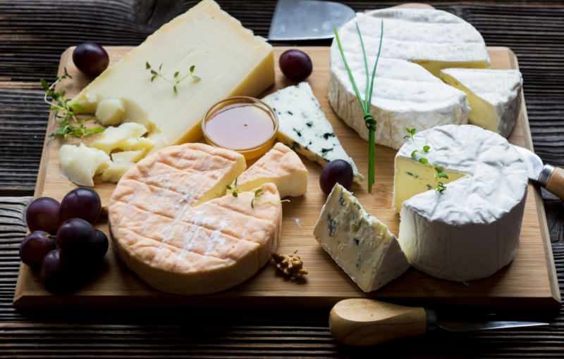 Comment le fromage est-il conservé? Comment conserver le fromage du réfrigérateur