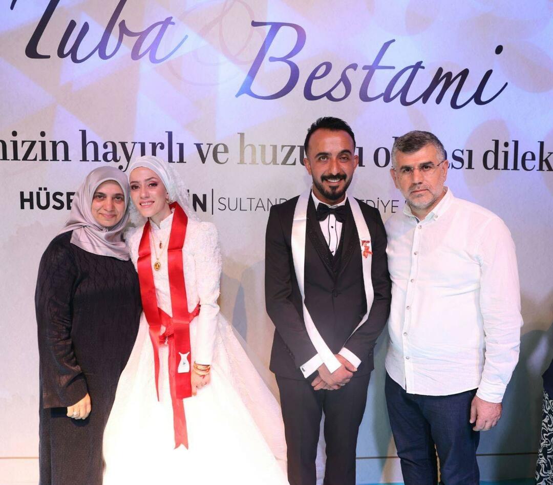 Le couple de survivants du tremblement de terre, dont la robe de mariée a été confectionnée par Emine Erdoğan, est entré dans la maison du monde !