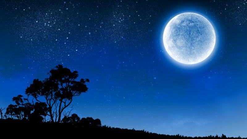 La pleine lune bleue aura lieu en octobre
