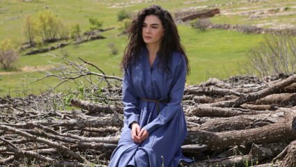 Partage de l'actrice de la série, Ebru Şahin!